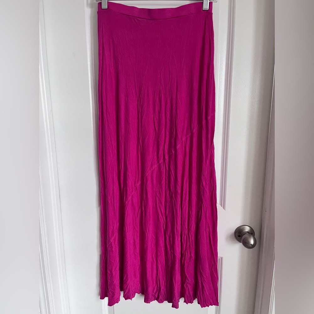 DESIGN HISTORY Elegant Pink Women's maxi Skirt size small